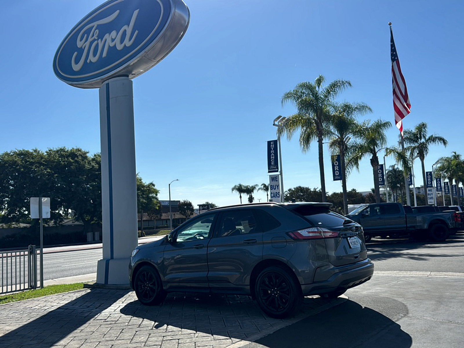 Used 2024 Ford Edge SE w/ Black Appearance Package AWD/4WD image 10
