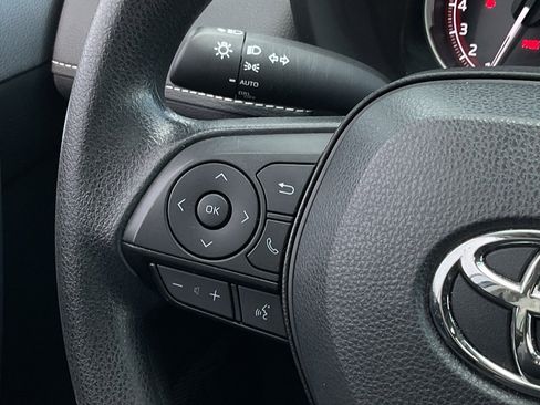 Used 2025 Toyota RAV4 XLE image 23