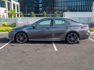 Used 2018 Toyota Camry SE w/ Convenience Package FWD video 2