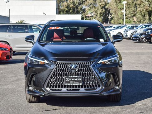 Used 2025 Lexus NX 350 AWD w/ Premium Package image 2
