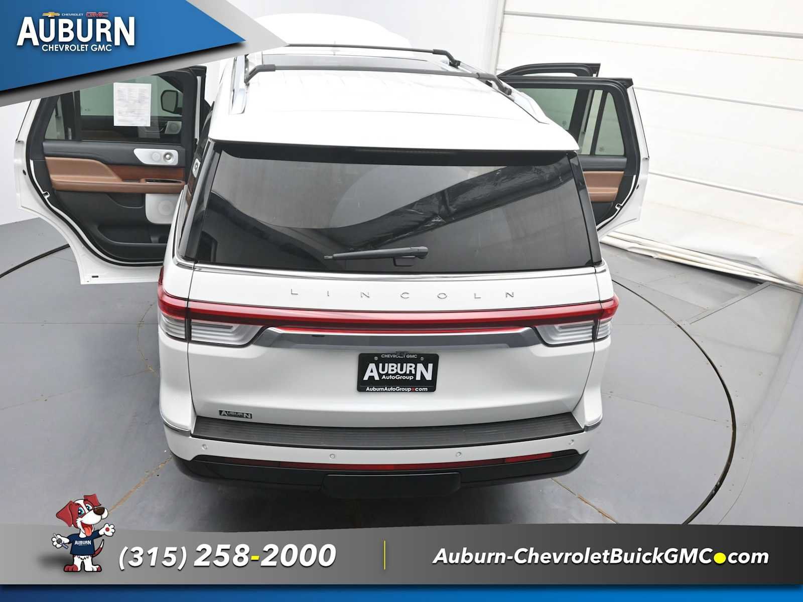 Used 2023 Lincoln Navigator Reserve AWD/4WD image 43