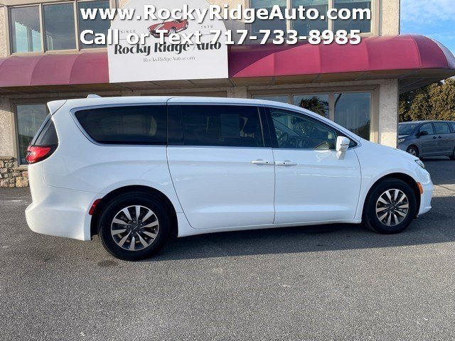 Used 2022 Chrysler Pacifica Touring-L FWD image 8