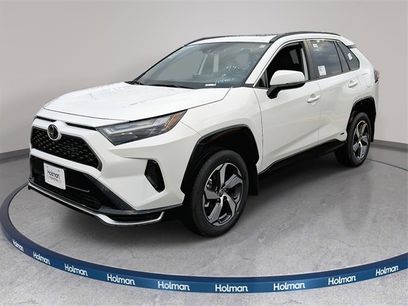 New 2025 Toyota RAV4 SE