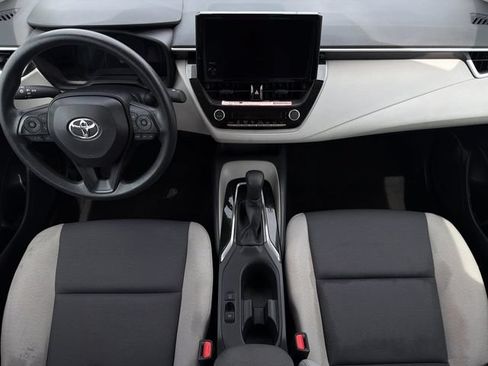 Used 2026 Toyota Corolla LE FWD image 9