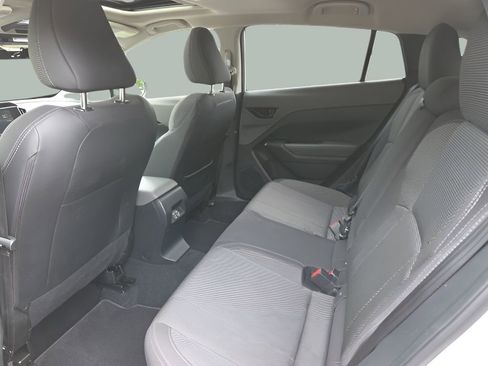 Used 2024 Subaru Crosstrek 2.0i Premium image 15