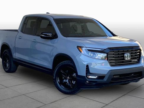 Used 2022 Honda Ridgeline Black Edition image 3