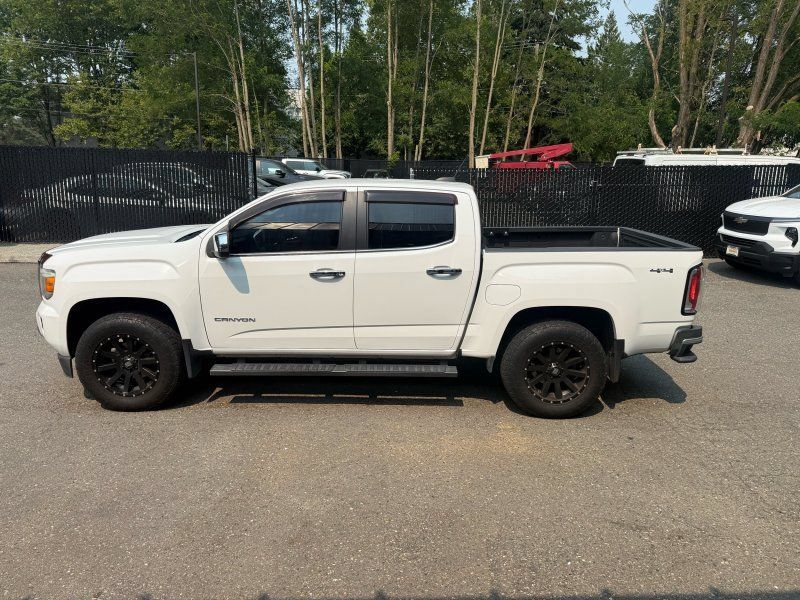 Used 2016 GMC Canyon SLT AWD/4WD image 8