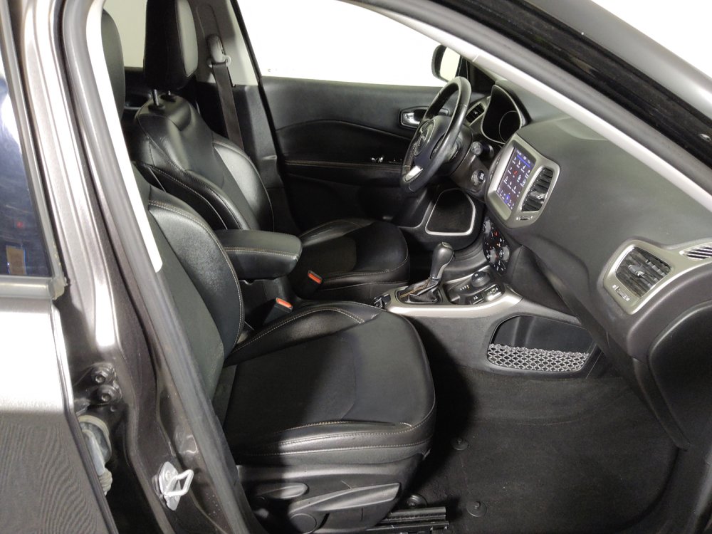 Used 2018 Jeep Compass Latitude w/ Popular Equipment Group AWD/4WD image 21