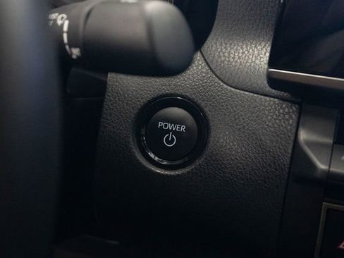 Used 2025 Toyota Camry SE FWD image 7