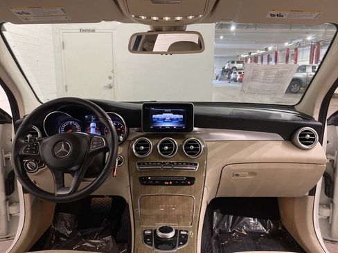 Used 2018 Mercedes-Benz GLC 300 image 11