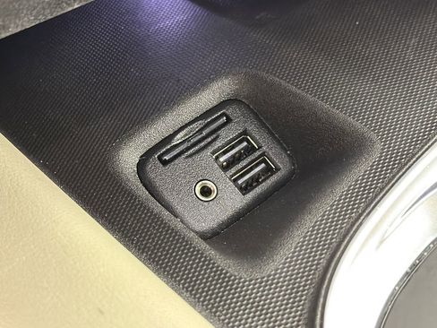 Certified 2021 Buick Enclave Essence w/ Sound and Sites Package image 33