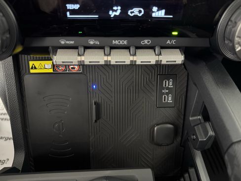 New 2026 Toyota 4Runner SR5 AWD/4WD image 3