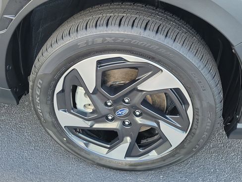 Certified 2024 Subaru Crosstrek 2.5i Limited AWD/4WD image 8