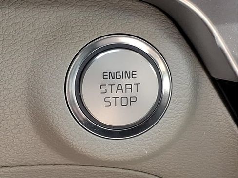 Used 2024 Kia Telluride EX w/ EX Captain's Chair Package FWD image 27