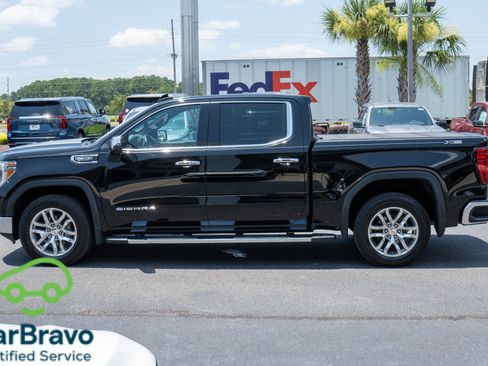 Used 2021 GMC Sierra 1500 SLT w/ SLT Premium Plus Package AWD/4WD image 6