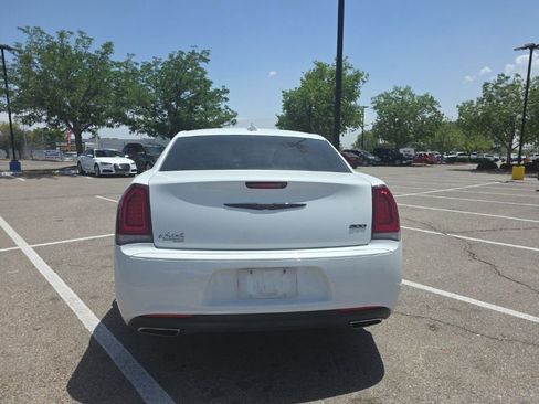 Used 2021 Chrysler 300 Touring w/ Sport Appearance Package RWD image 4