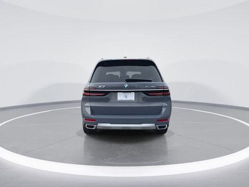 New 2026 BMW X7 xDrive40i image 7