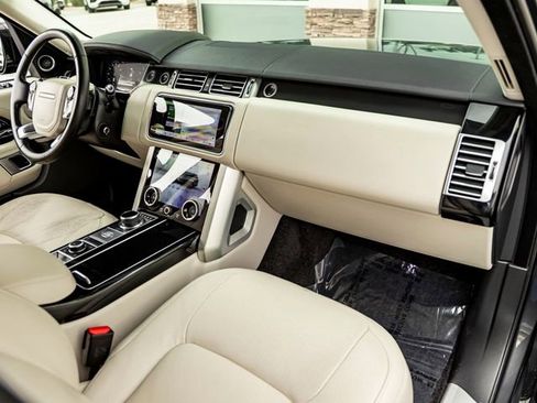 Used 2020 Land Rover Range Rover Long Wheelbase HSE image 31