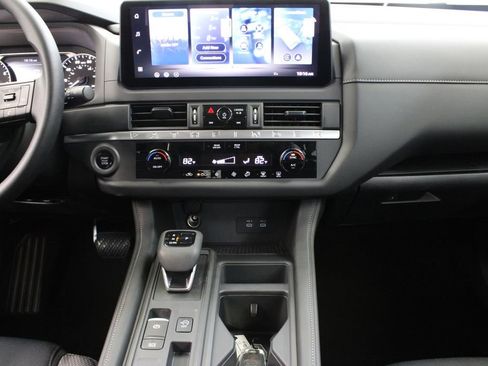 New 2026 Nissan Pathfinder S FWD image 19