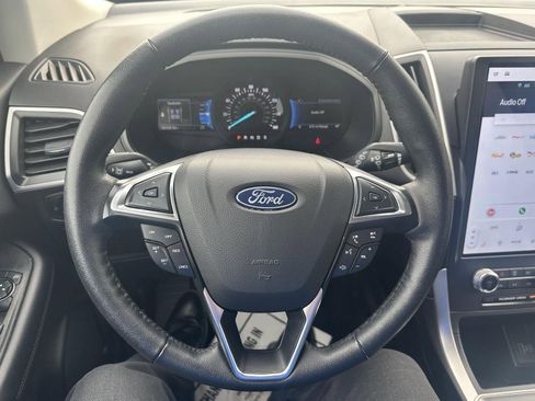 Used 2024 Ford Edge SEL image 16