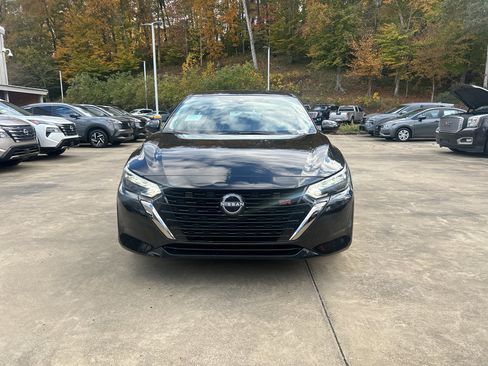 New 2025 Nissan Sentra SR w/ SR Premium Package image 9