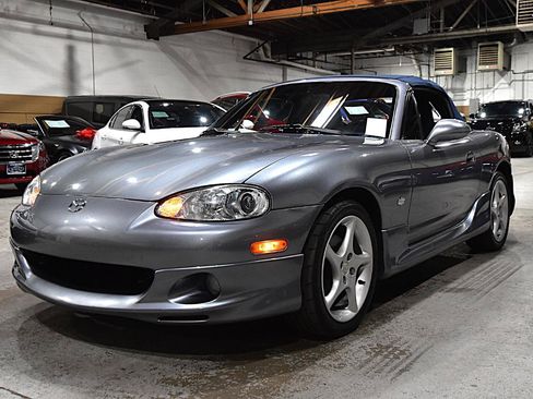 Used 2003 MAZDA MX-5 Miata Shinsen RWD image 4