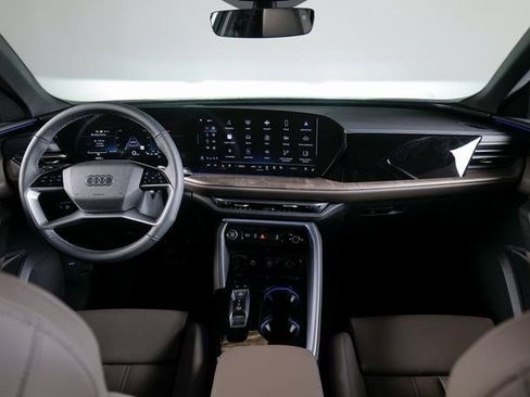 New 2025 Audi Q5 Premium Plus image 8