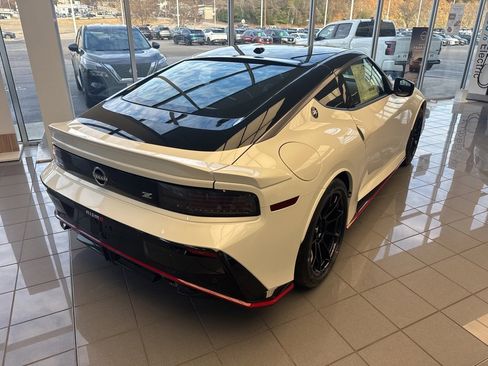 New 2026 Nissan Z NISMO w/ Floor Mat Package image 5