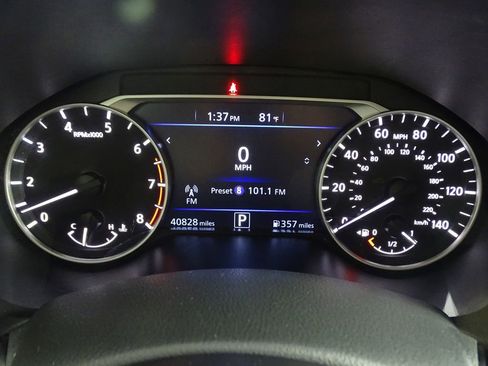 Used 2024 Nissan Altima 2.5 SV image 27