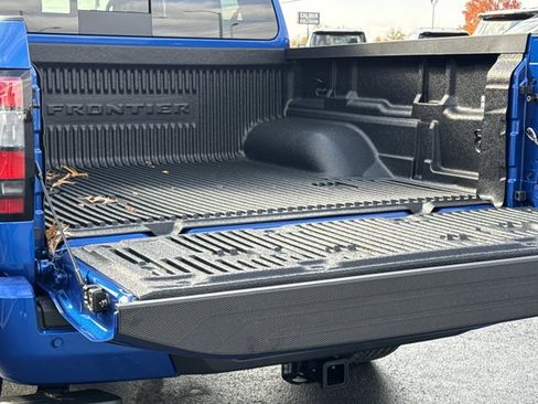 New 2026 Nissan Frontier SV image 9