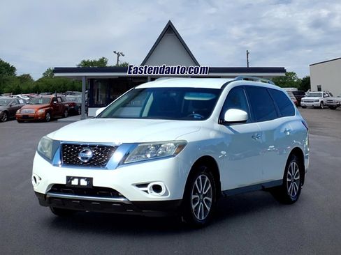 Used 2015 Nissan Pathfinder S AWD/4WD image 1