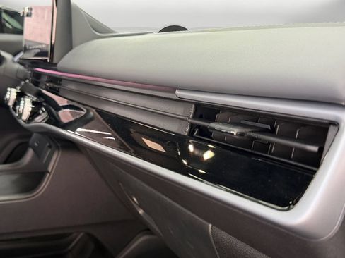 Used 2024 Honda Prologue Touring image 25