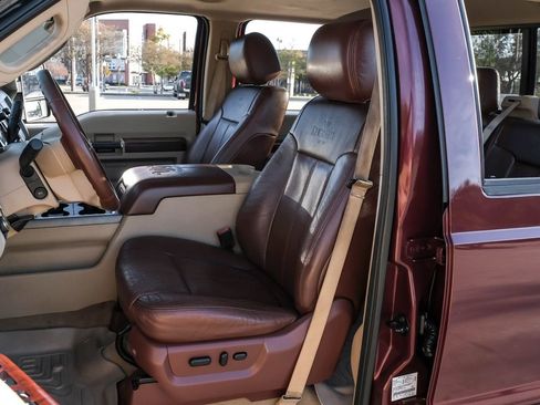 Used 2012 Ford F250 King Ranch w/ King Ranch w/Chrome Pkg image 30