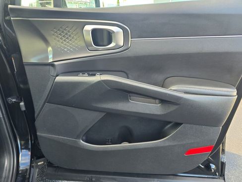 Used 2023 Kia Sorento EX image 28