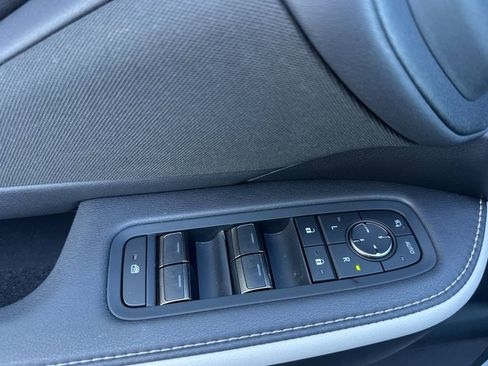 Used 2024 Lexus TX 500h AWD image 11