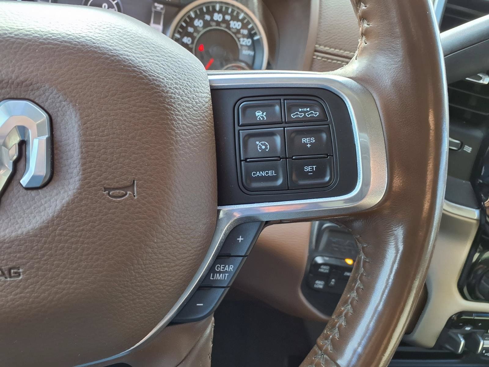 Used 2020 RAM 3500 Laramie AWD/4WD image 23