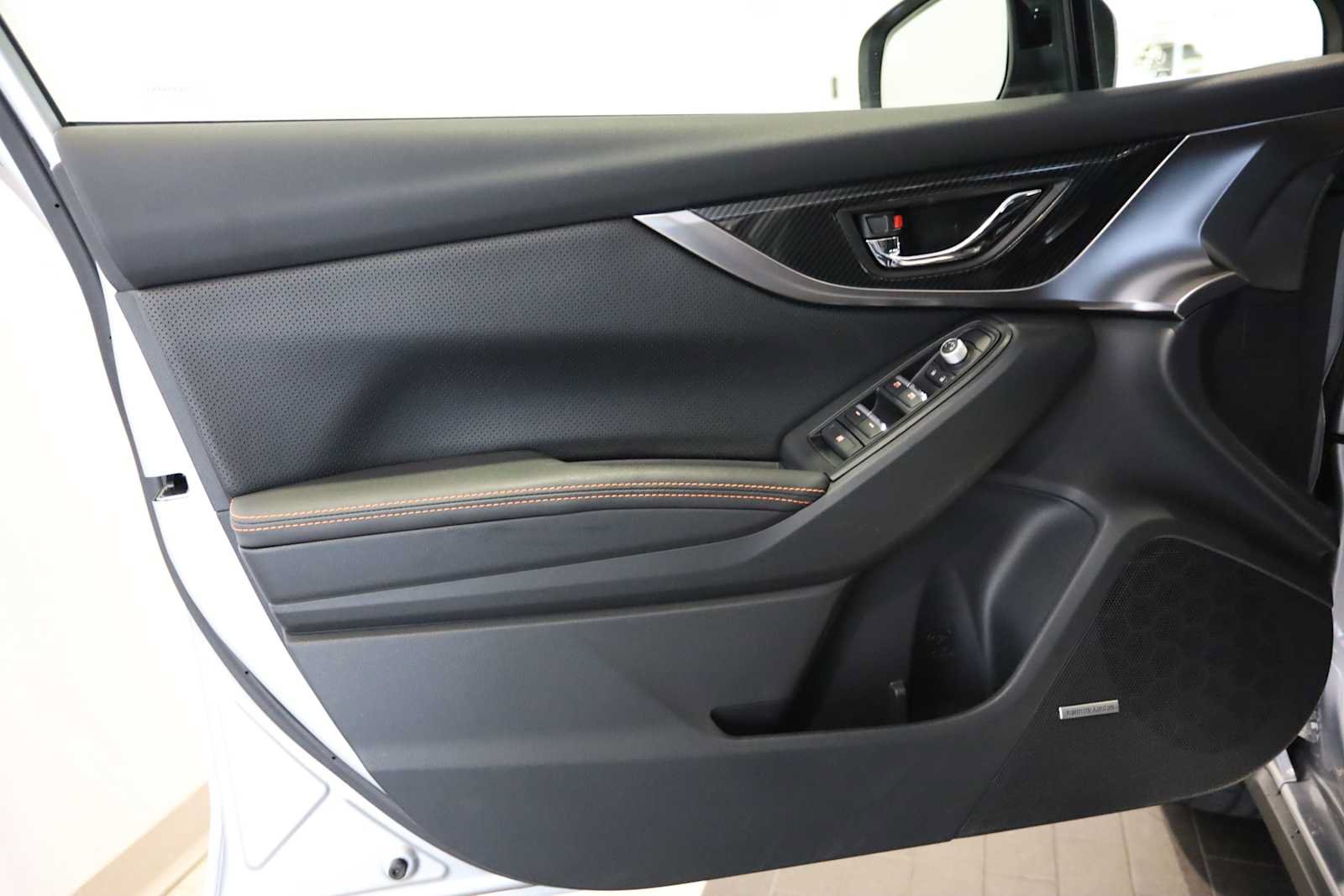 Used 2019 Subaru Crosstrek 2.0i Limited w/ Moonroof Package w/Navigation AWD/4WD image 22