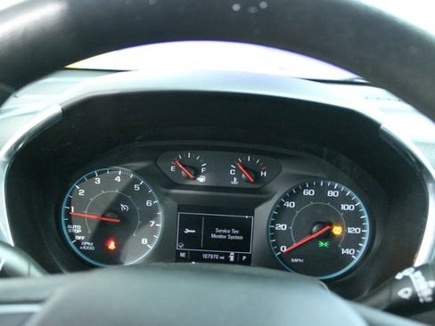 Used 2019 Chevrolet Equinox LS w/ LS Convenience Package image 17