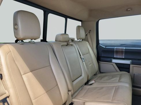 Used 2015 Ford F150 Lariat AWD/4WD image 34