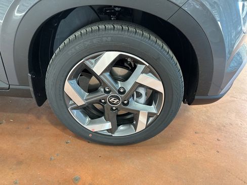 New 2026 Hyundai Venue SEL image 10