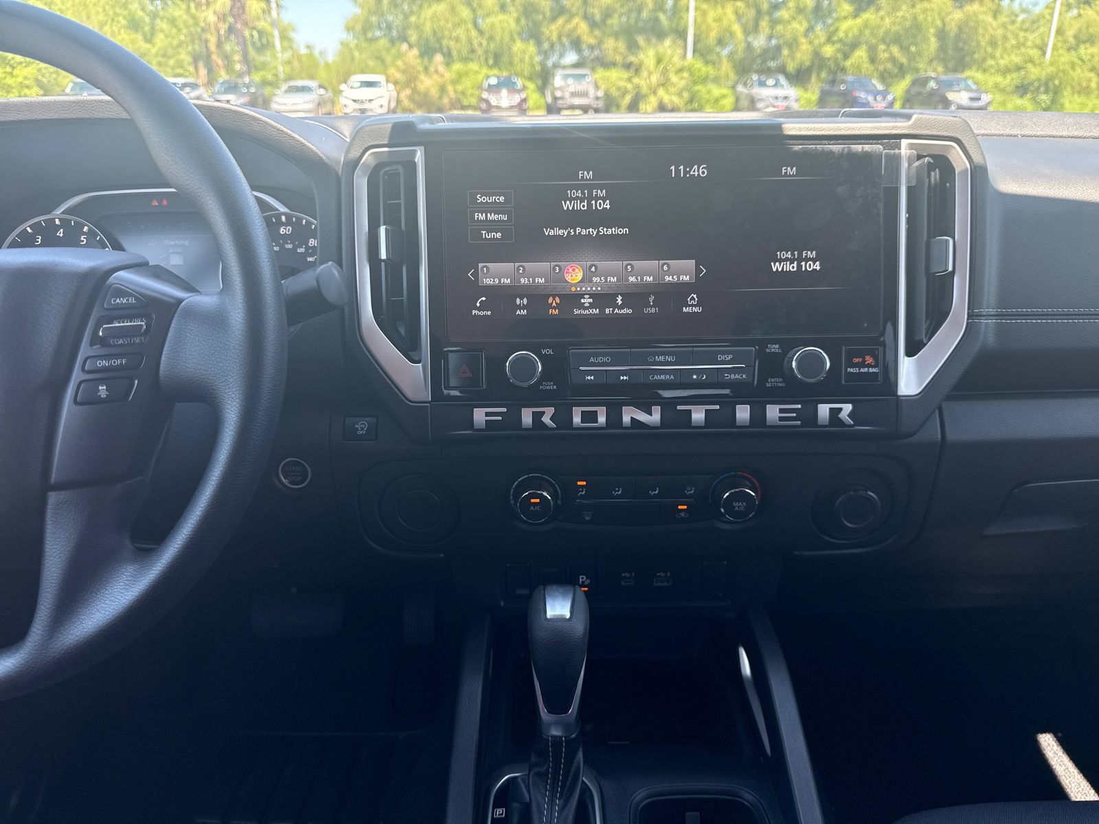 Used 2025 Nissan Frontier SV RWD image 17