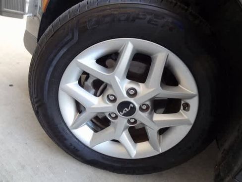 Used 2023 Kia Soul LX w/ Option Group 015 image 31