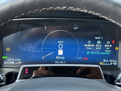 Used 2025 Lincoln Corsair Grand Touring w/ Equipment Group 302A image 24