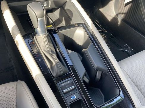 Certified 2025 Honda Accord Touring image 29