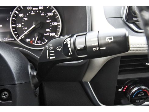 Used 2023 Nissan Rogue SV w/ SV Premium B Package image 22