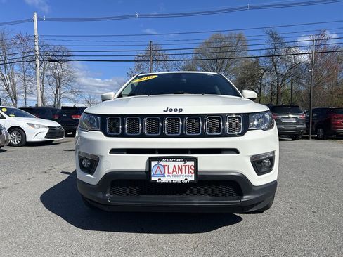 Used 2018 Jeep Compass Latitude w/ Popular Equipment Group AWD/4WD image 2