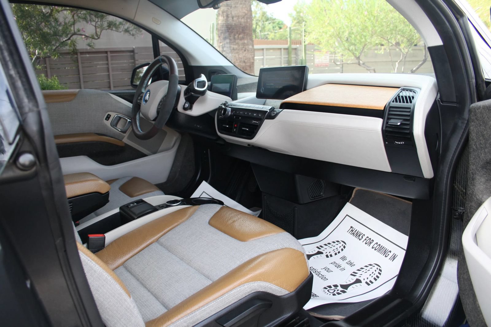 Used 2014 BMW i3 w/ Range Extender RWD image 16