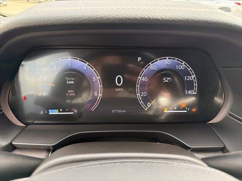 Used 2022 Jeep Grand Cherokee Limited AWD/4WD image 31