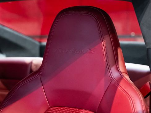 Used 2021 Porsche 911 Turbo S image 6