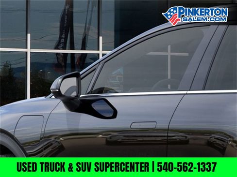 New 2026 Chevrolet Equinox EV LT image 12